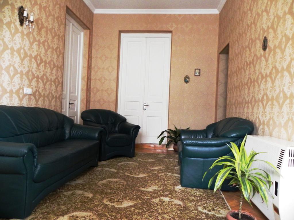 Tinikos Guest House Telavi Exteriér fotografie