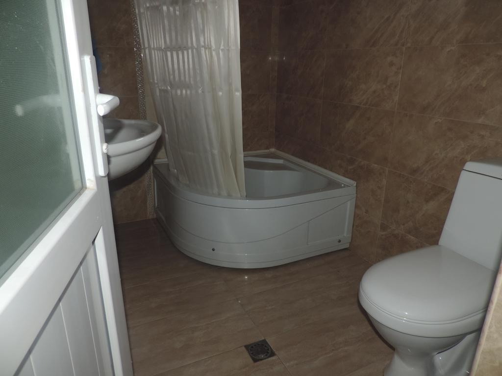 Tinikos Guest House Telavi Exteriér fotografie