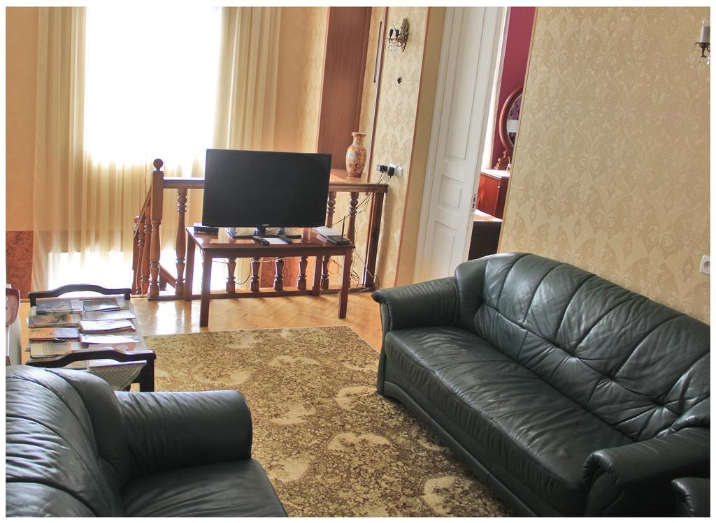 Tinikos Guest House Telavi Exteriér fotografie
