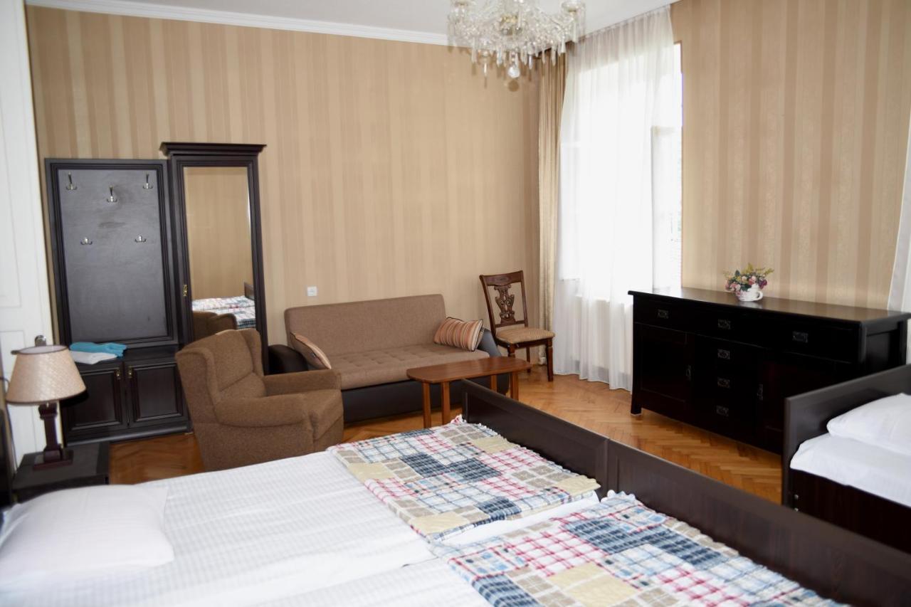 Tinikos Guest House Telavi Exteriér fotografie