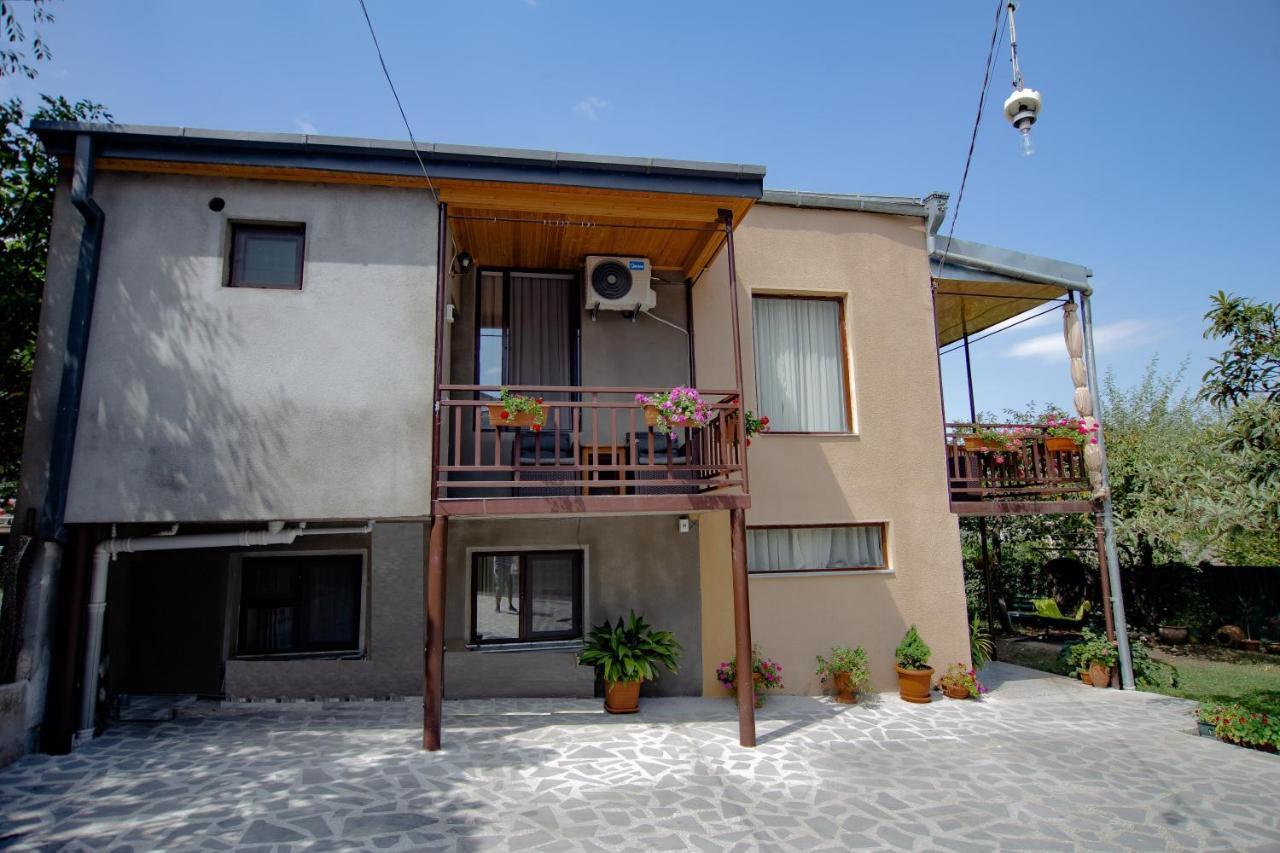Tinikos Guest House Telavi Exteriér fotografie